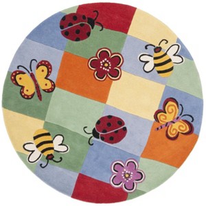 Safavieh Kids SFK753 Hand Tufted Indoor Rug - Safavieh - 1 of 3