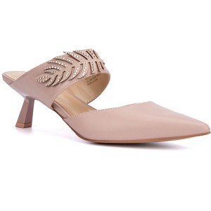 Torgeis Women's Amaranthus Pumps - 1 of 4