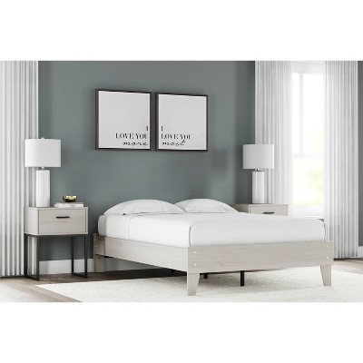 Socalle Queen Platform Bed with Clean Lines and Oak Grain Finish