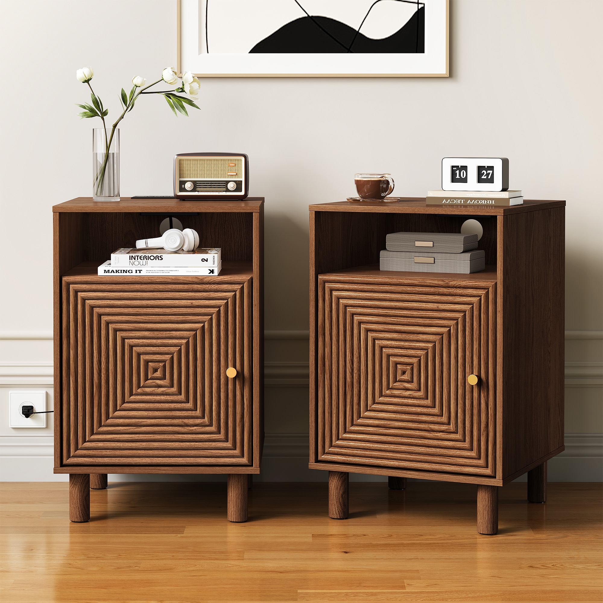 Heynemo Nightstand Set of 2, Modern Side Table with Charging Station, Accent End Table with Solid Wood Legs, Bedside Table for Living Room, Brown