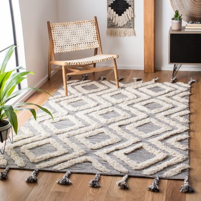 Elegant Hand-Knotted Grey/Ivory Wool Area Rug, 5' x 8'
