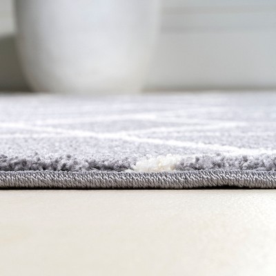 Mid-Century Geometric Flatweave Area Rug - White/Gray, 4' x 6'