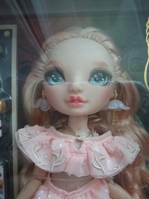 Rainbow High Victoria- Light Pink Fashion Doll and Freckles from Head to  Toe, Dolls -  Canada