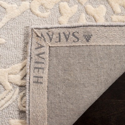 Light Grey and Ivory Floral Wool Tufted Area Rug 5' x 8'