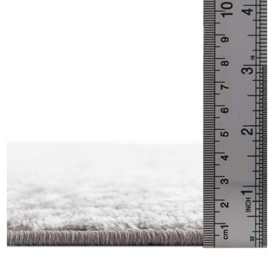 Light Gray Rectangular Stain-Resistant Indoor Area Rug