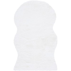 Faux Sheep Skin FSS515 Power Loomed Indoor Rugs - Safavieh - 1 of 4