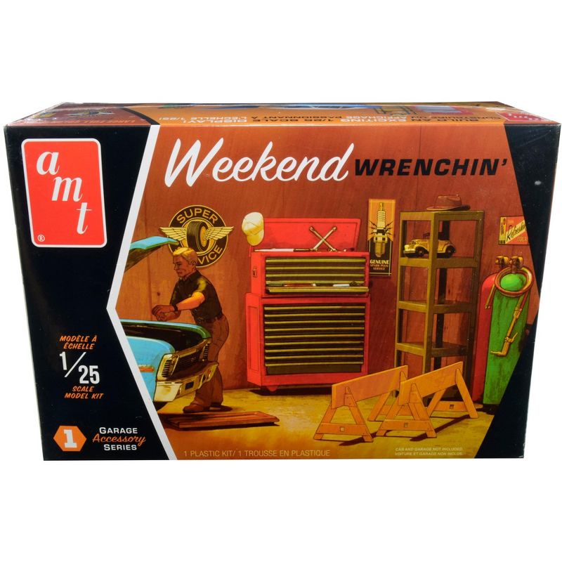 Skill 2 Model Kit Garage Accessory Set #1 with Figurine "Weekend Wrenchin'" 1/25 Scale Model by AMT, 1 of 5