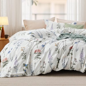 3 Pieces Reversible Striped Duvet Cover Set with Zipper Closure Bedding Set with 8 Corner Ties - 1 of 4