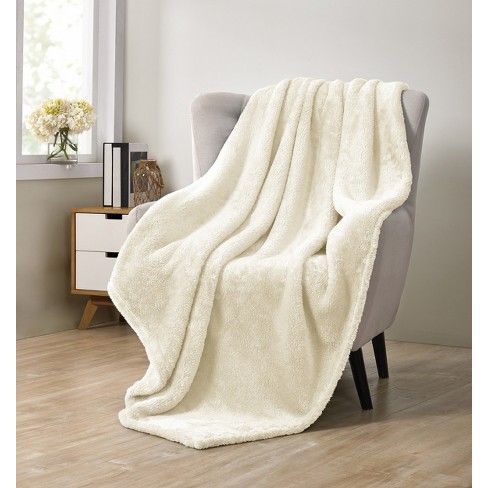 Beige discount fuzzy blanket