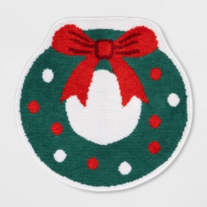 21"x21" Wreath Christmas Bath Rug Green/Red - Wondershop™ - 1 of 4
