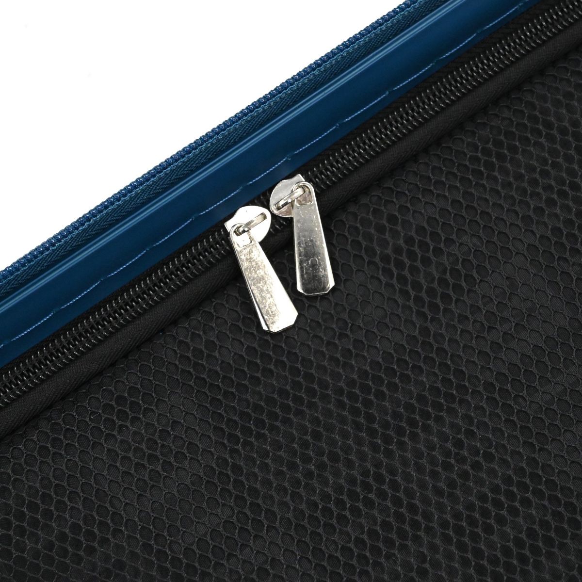 Isaac Mizrahi Luna 20" Hardside Expandable Carry On Luggage Spinner Suitcase with 360° Wheels & Telescoping Handle - thumbnail 10
