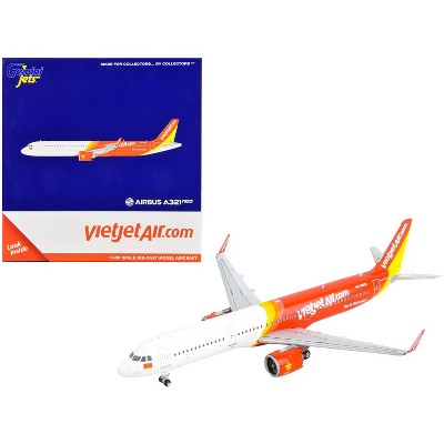 Airbus A321neo Commercial Aircraft "VietJet Air" White and Red 1/400 Diecast Model Airplane by GeminiJets