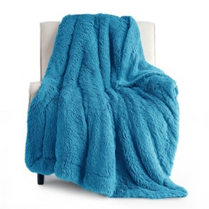 Bedsure | PV Fleece Blanket  a Chic Addition with Brushed Longfur - 1 of 4