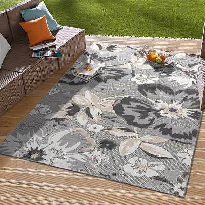Gray Floral Synthetic 5' x 7' Indoor/Outdoor Area Rug