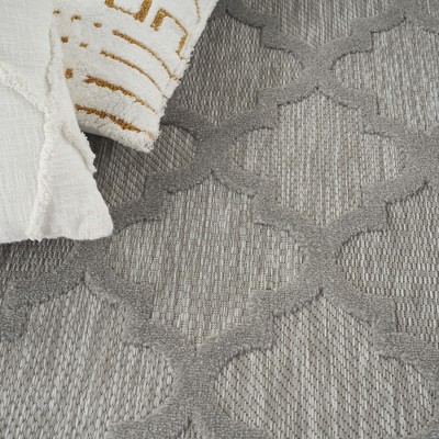 Silver Grey Trellis Synthetic 4' x 6' Easy-Care Area Rug