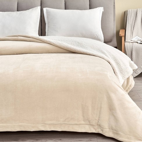 Full/queen Solid Plush Bed Blanket True White - Room Essentials™ : Target