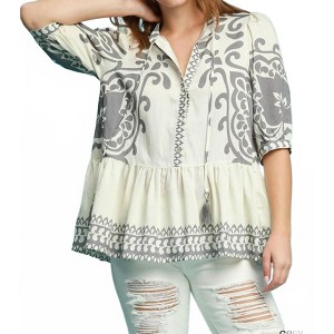 Women's Tassel Tie Abstract Border Print Top - umgee - 1 of 4
