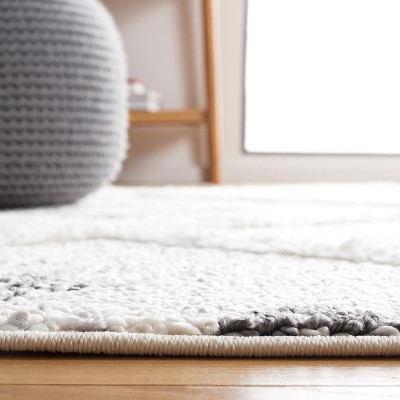 Ivory Diamond Shag Synthetic Round Area Rug with Braided Fringe