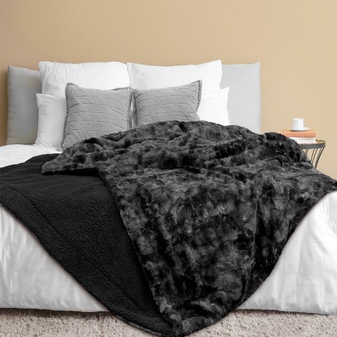 Luxury Soft Faux Fur Throw Blanket for Couch, Decorative Cozy Plush Long  Shaggy Fluffy Blanket, Grey Solid Comfy Fleece Furry Blanket, Reversible