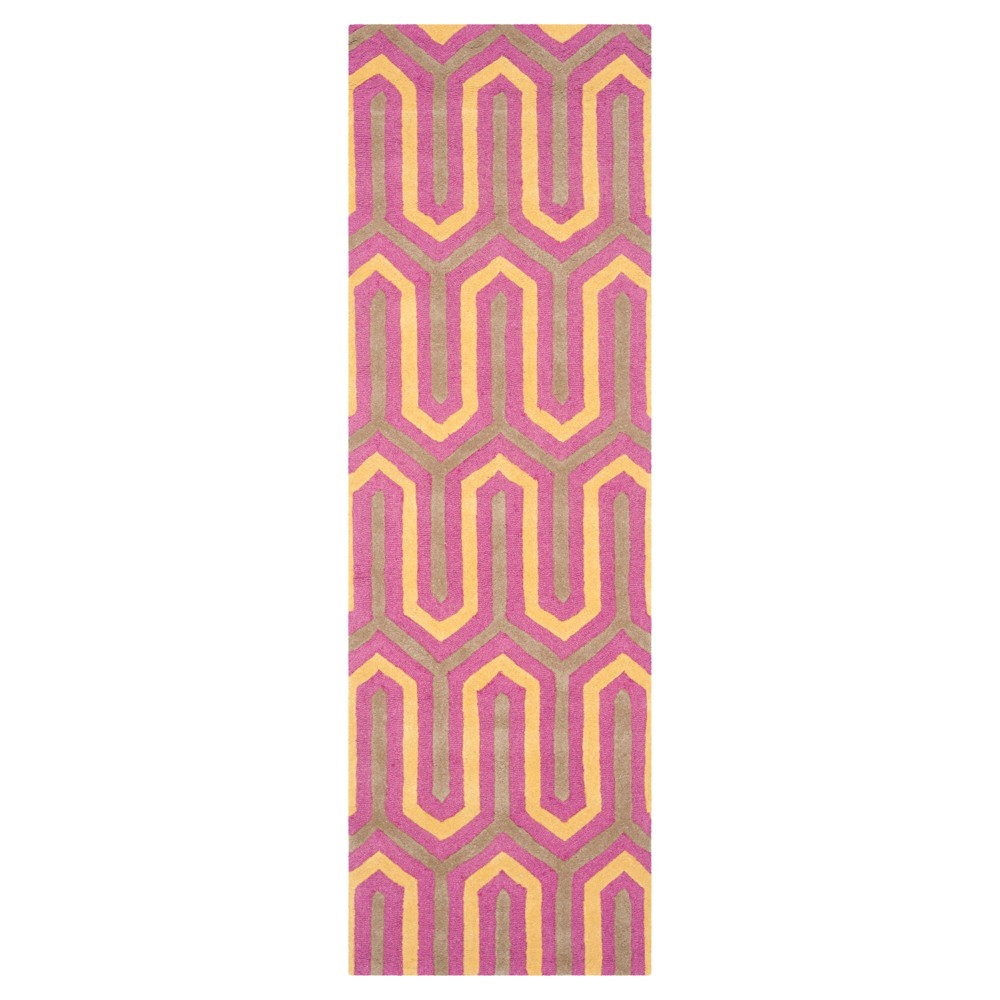 2'6inx8' Runner Aveline Tetured Fuchsia/Gray - Safavieh