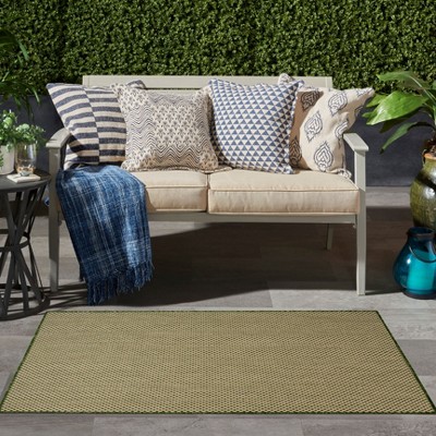 Courtyard Green and Beige Geometric Synthetic Indoor/Outdoor Rug