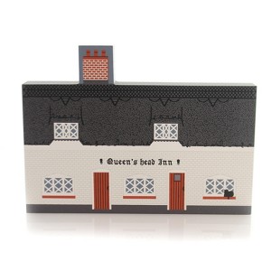 Cat's Meow Village 4.5 Inch Queens Heads Inn , Great Britain Uk Suffolk (PC) - 1 of 2