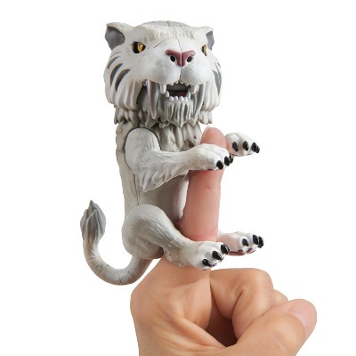 fingerlings lion