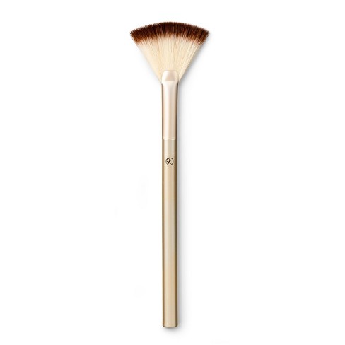 FAN BRUSHES