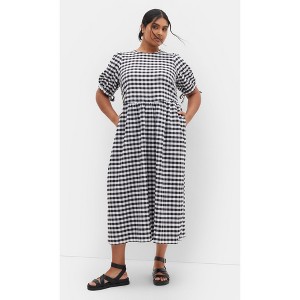 Women's Plus Size Valley Maxi Dress - black | CITY CHIC - 1 of 4