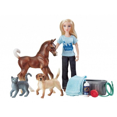 Breyer Animal Creations Breyer Classics Pet Groomer 6" Doll and Animals Set