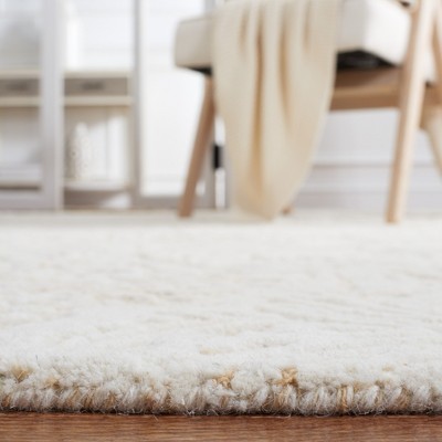 Ivory Floral Elegance 4' x 6' Hand-Tufted Wool Area Rug