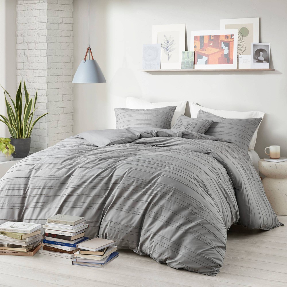 Photos - Bed Linen Twin/Twin Extra Long Hayes Cationic Dyed Clip Jacquard Duvet Cover Set with Throw Pillow Gray - Intelligent Design