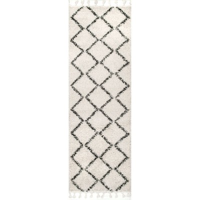 Nuloom Michelle Diamond Trellis Tassel Indoor Area Rug