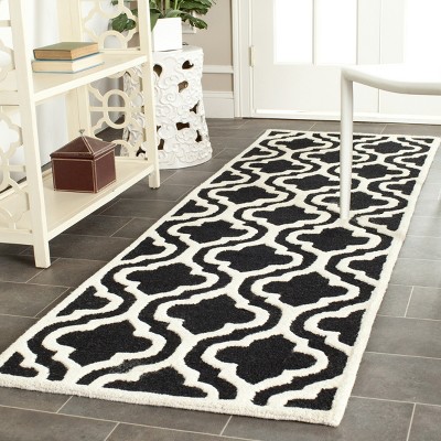 Hand-Tufted Cambridge Wool Area Rug in Black & Ivory - 30" x 14"