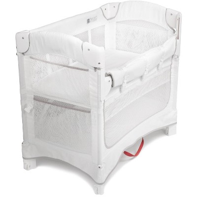 White Mesh 3-in-1 Co-Sleeper Bassinet and Play Yard