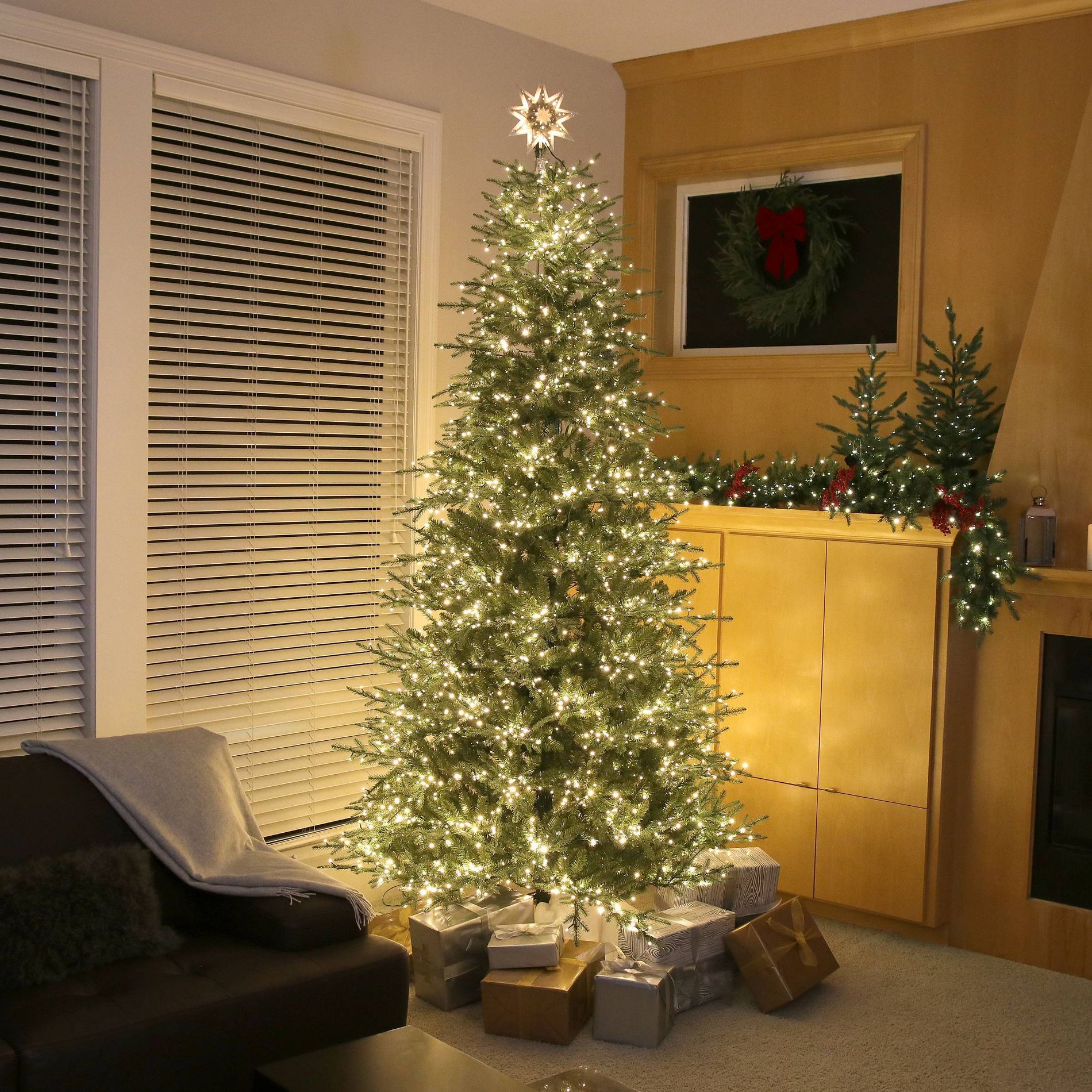 Philips 9' Balsam Fir Pre-Lit Flocked Artificial Christmas Tree Multi Function Bicolor Lights