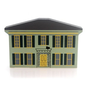 Cat's Meow Village 3.5 Inch Grand Haven Everyday Decorative Village , Series X  Retired (1PC) - 1 of 4