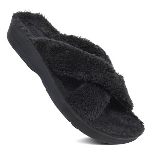 Aerothotic - Lola Soft Cozy Women's Slipper - 1 of 4