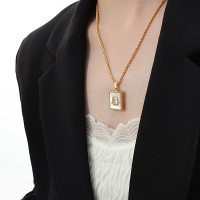 Clotth Seashell Pendant Necklaces – Summer Beach & Minimalist Gold & Stainless Steel Jewelry for Women