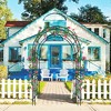 Lirago Black Metal Garden Arch-Galvanized Iron Trellis Rose Arch Outdoor Garden Decor with Gate Design 17.71"Dx90.55"Hx59.05"W - 4 of 4