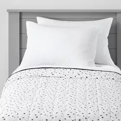 Twin Star Cotton Quilt Black - Pillowfort™