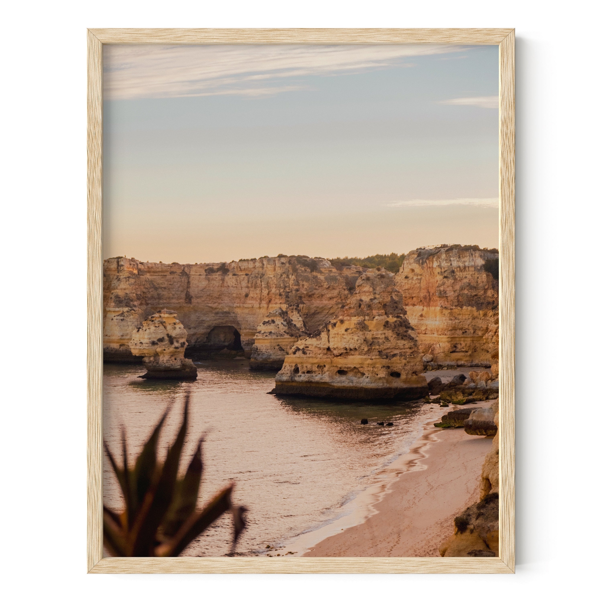 Haus and Hues Oak Picture Frame with Plexiglass Cover, Natural, 8.5x11