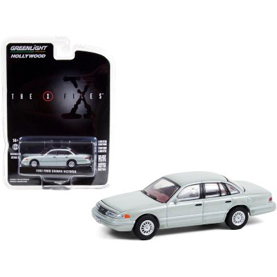 1993 Ford Crown Victoria Light Green Unmarked Agent Car "The X-Files" (1993-2002) TV Series 1/64 Diecast Model Car by Greenlight