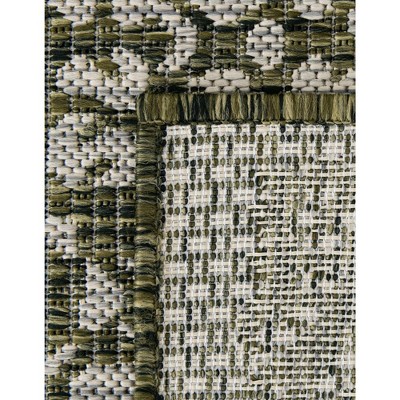 Green Synthetic Rectangular Outdoor Stain-Resistant Rug