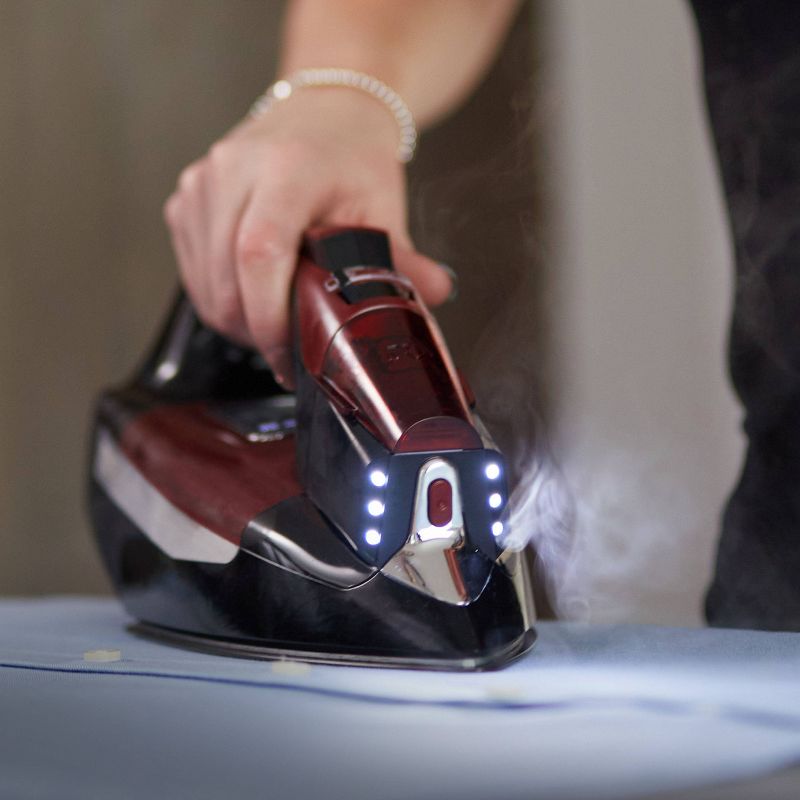 Sunbeam Professional 1700W Steam Iron with LED Screen and Bright, 4 of 8