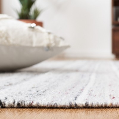 Ivory and Light Gray Handwoven Synthetic Area Rug 8' x 10'