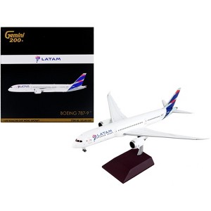 Boeing 787-9 Commercial Aircraft "LATAM Airlines" White w/Blue Tail "Gemini 200" 1/200 Diecast Model Airplane by GeminiJets - 1 of 3