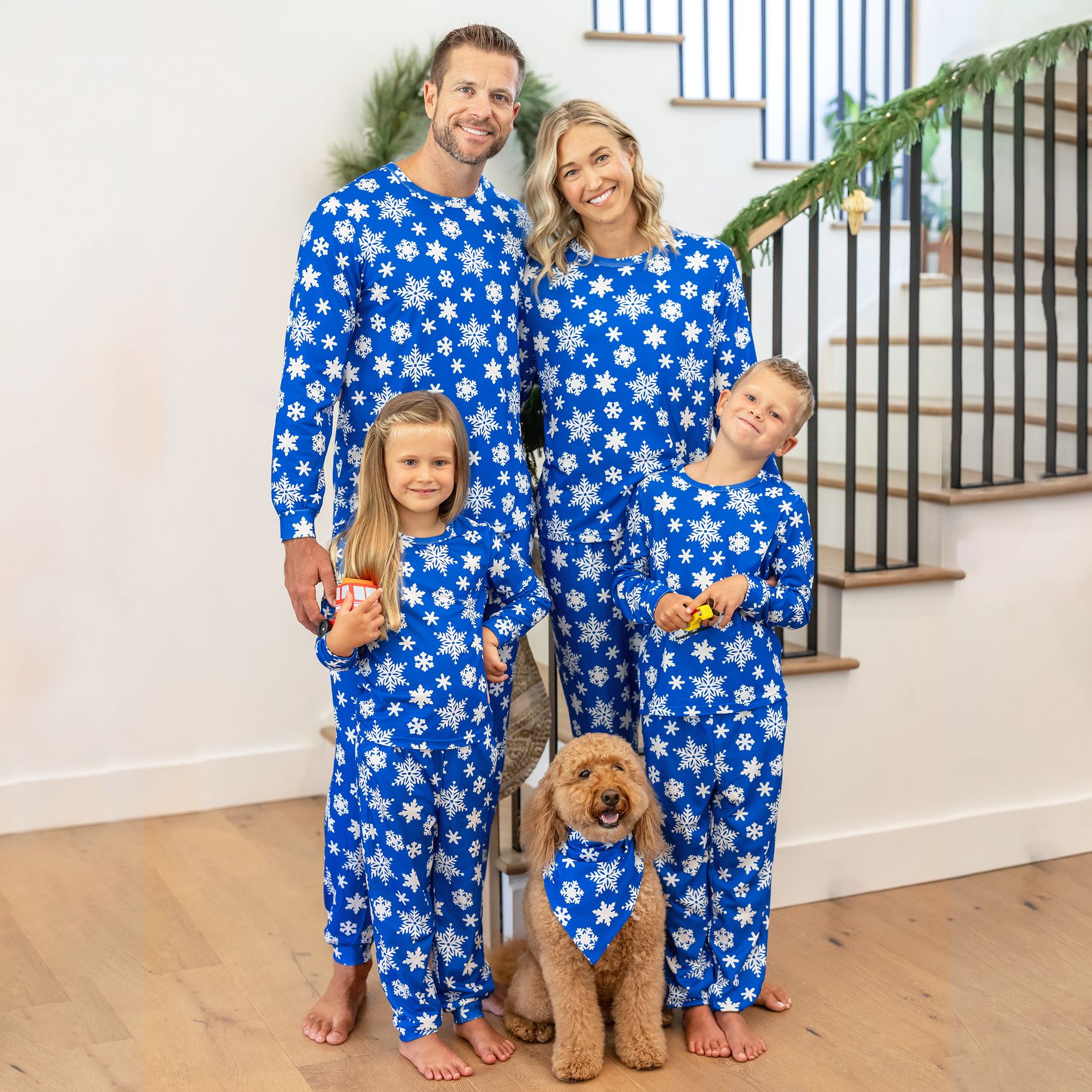 PATPAT Christmas Matching Family Pajamas Set Snowflake Print Blue PJS with Christmas Socks Blue