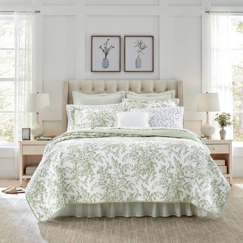 Laura Ashley King Bedford 3pc Quilt & Sham Set Green: Floral Pattern, Machine Washable, Midweight Fabric