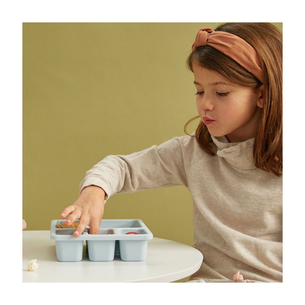 Austin Baby Co Leak-proof Silicone Bento Box for Toddlers and Kids- Durable & Eco-Friendly five compartment Lunch Box - thumbnail 6